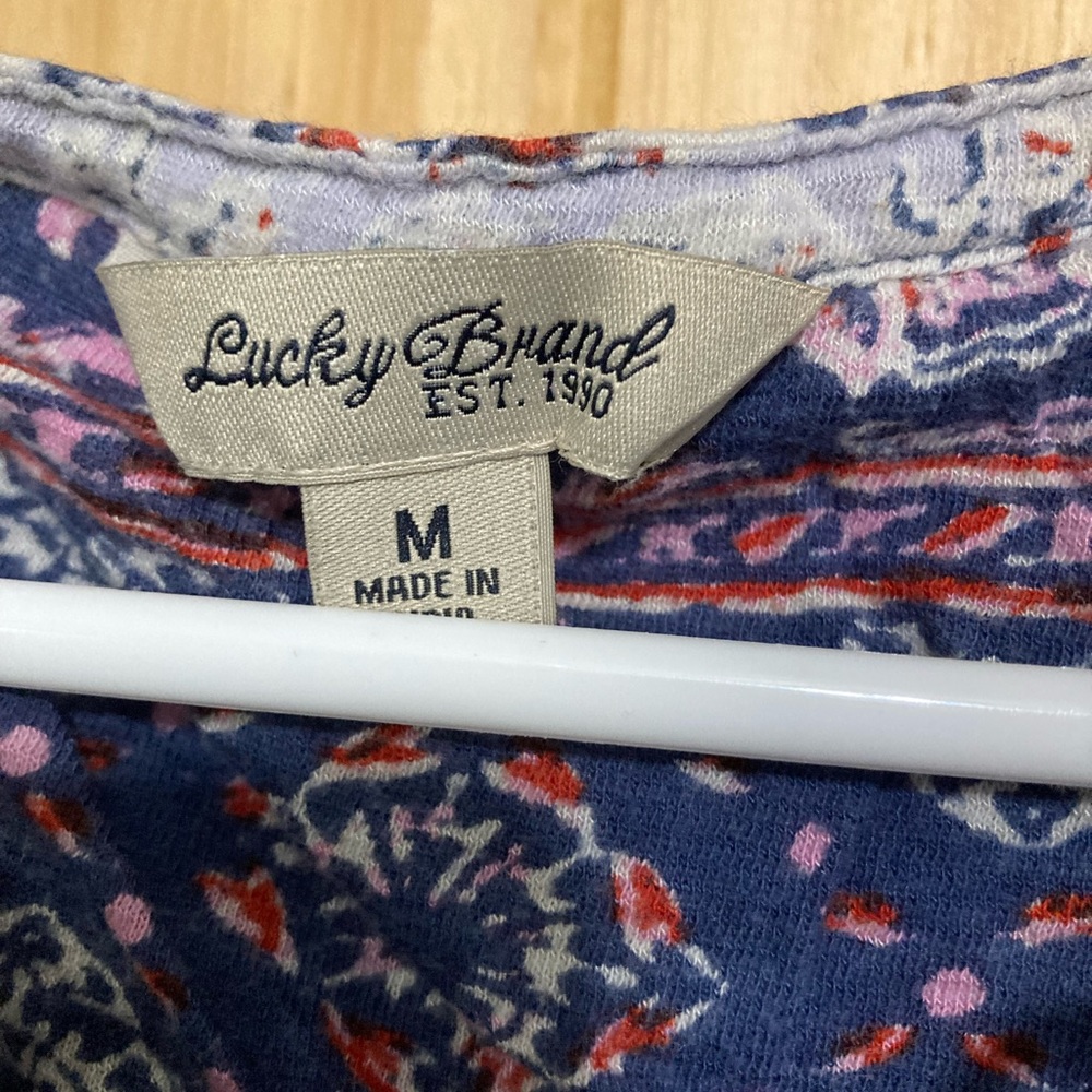 Lucky Brand size M boho-style 3/4 sleeve top with lace-up neckline - Picture 4 of 6